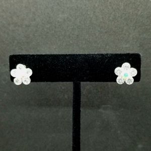 Aurora borealis crystal flower earrings 🌸